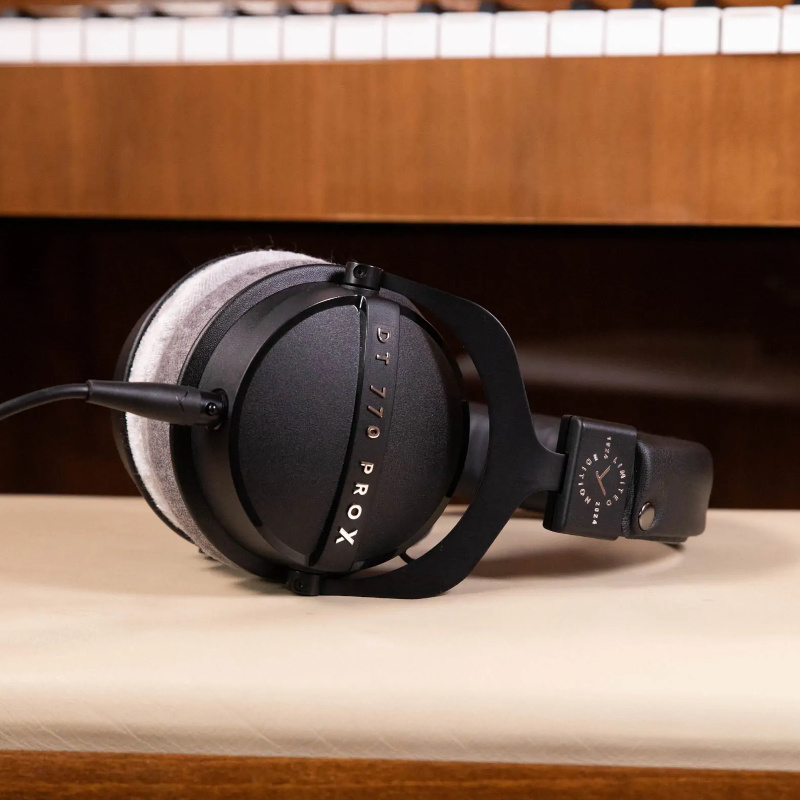 DT 770 PRO X