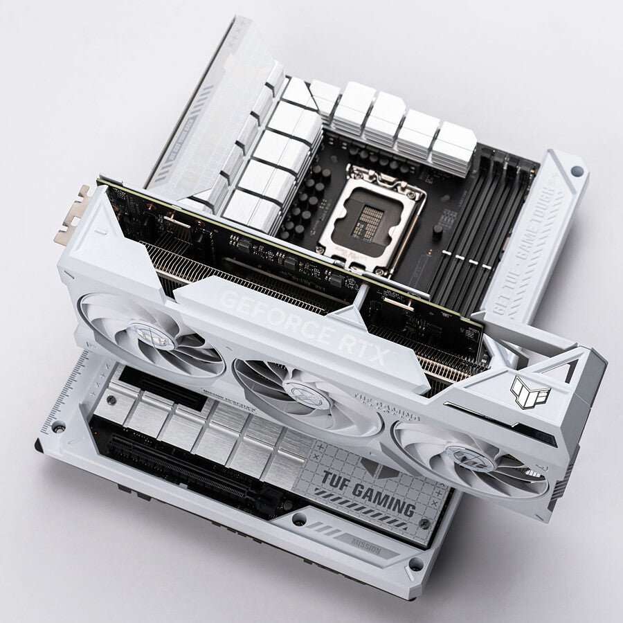 MN0006109449 Asus GeForce RTX 4070 Ti SUPER TUF BTF WHITE OC prix maroc- Smartmarket.ma
