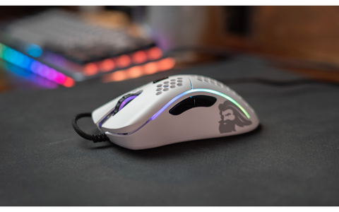 Glorious Model D Glossy White Maroc Glorious Model D Glossy White (0850005352228) Prix Souris Gamer Maroc pas cher - smartmarket.ma