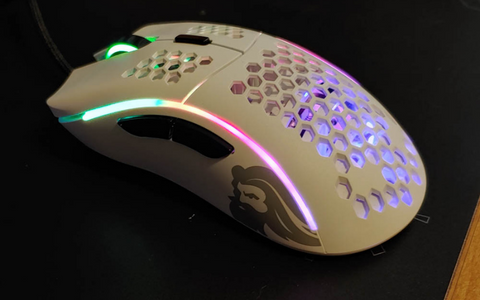 Glorious Model D Glossy White Maroc Glorious Model D Glossy White (0850005352228) Prix Souris Gamer Maroc pas cher - smartmarket.ma