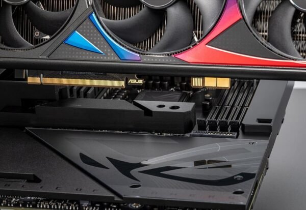 800-z790-heroBTF