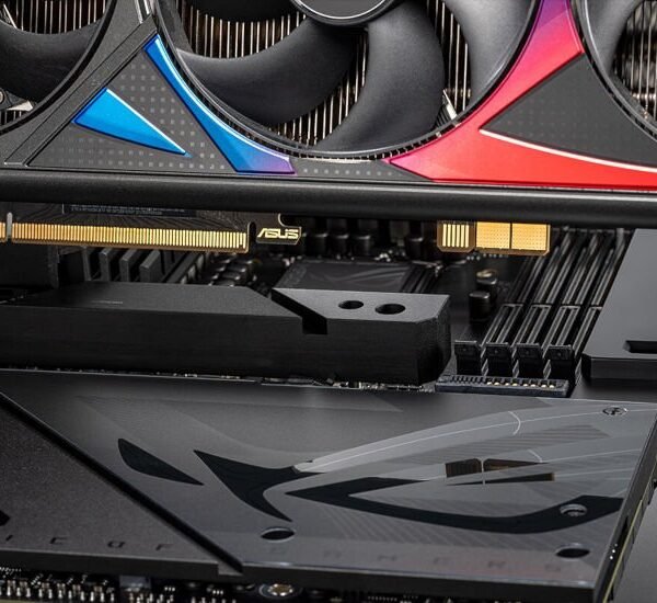 800-z790-heroBTF