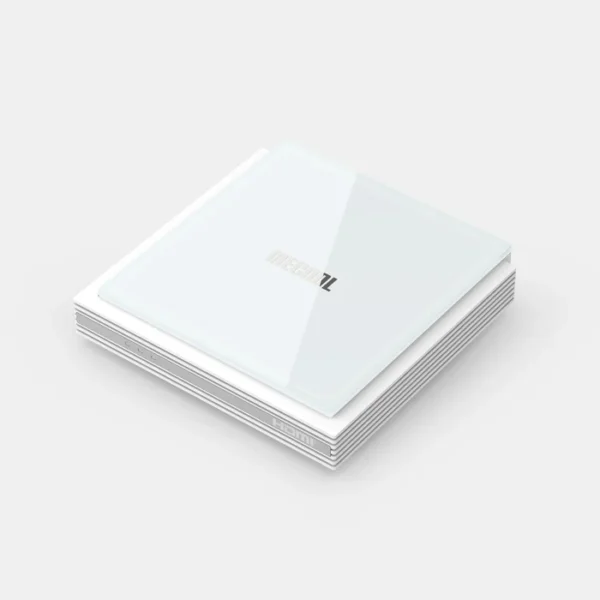 KM2PLUSDELUXE1_700x