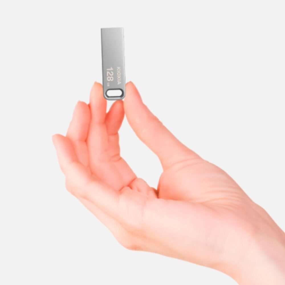 KioxiaCleTransMemoryU36632Go-usb3_2