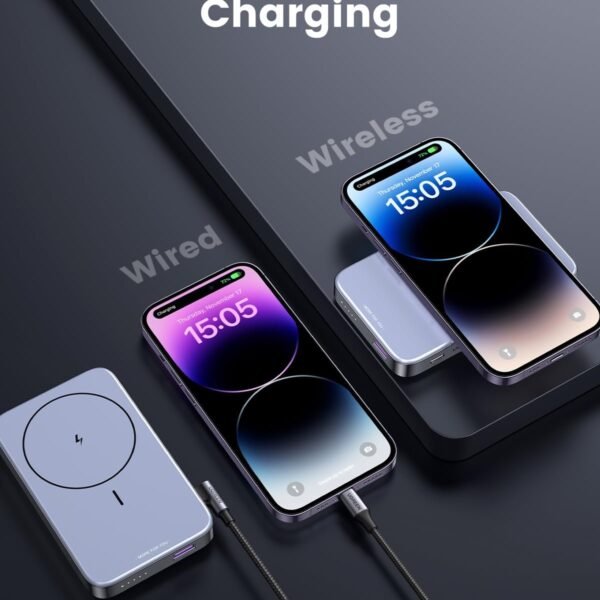 ugreen_-oldable-kickstand-magnetic-battery-10000mah-7 ugreen_-oldable-kickstand-magnetic-battery-10000mah-7