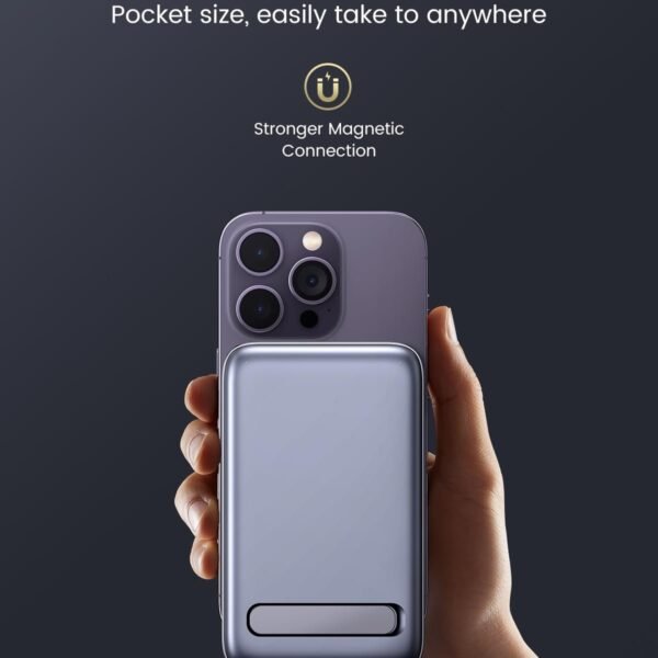 ugreen_-oldable-kickstand-magnetic-battery-10000mah-8 ugreen_-oldable-kickstand-magnetic-battery-10000mah-8